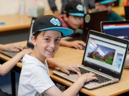 MINECRAFT CAMP 8-12yrs  | National