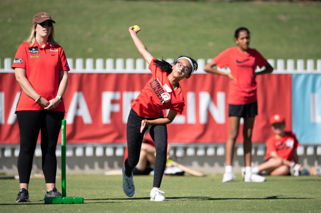 Melbourne Renegades School Holiday Programs Cricket for kids melbourne Cricket Clinic